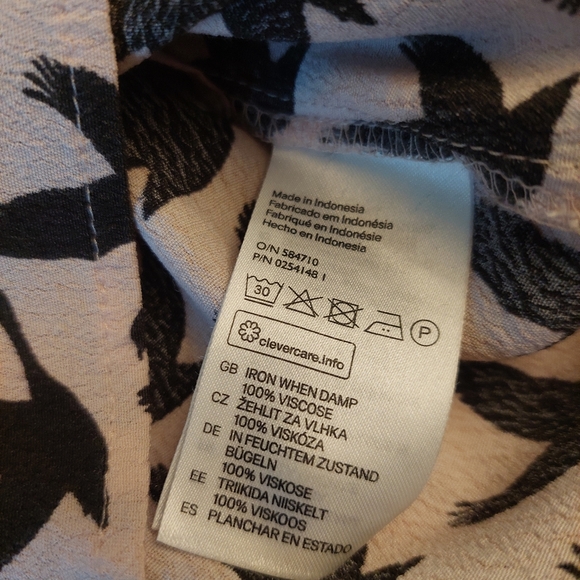 H&M Blush Pink Black Bird Animal Print Long Sleeve Blouse Lightweight Top Size 8 - Picture 5 of 11